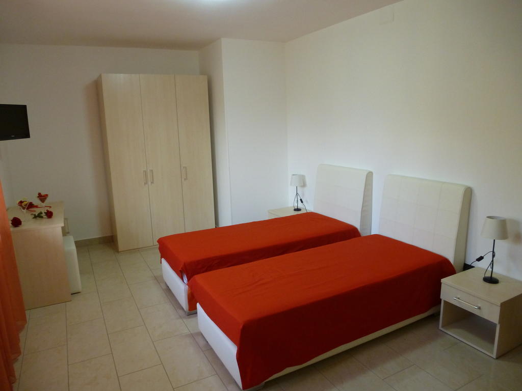 Twin Towers Rooms Lecce Ruang foto