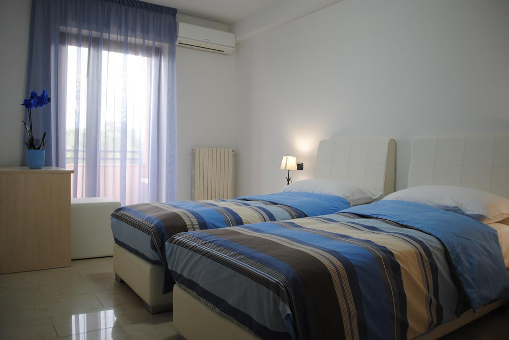 Twin Towers Rooms Lecce Ruang foto